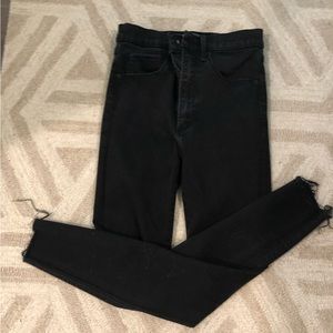 Abercrombie Skinny Jeans: Super high rise.